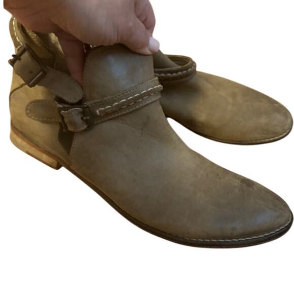 Free People Tan Distressed Braeburn Split Shaft Double Buckle Ankle Boots 39 - Picture 2 of 7